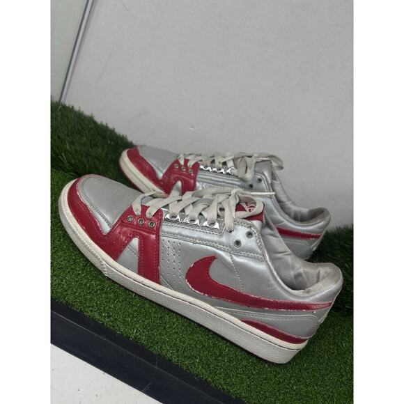 Nike Terminator Low Varsity Red Grey White 308841 011 00 Men's Size 7.5 - Picture 1 of 9
